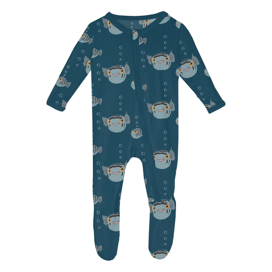 Print Footie W/2 - Way Zipper - Peacock Puffer Family