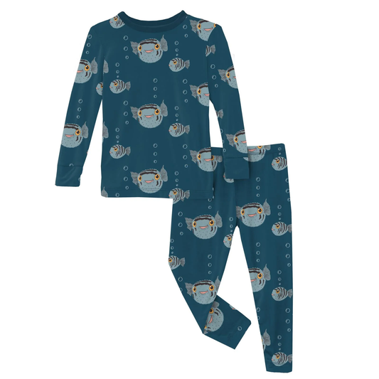 Print Long Sleeve Pajama Set - Peacock Puffer Family