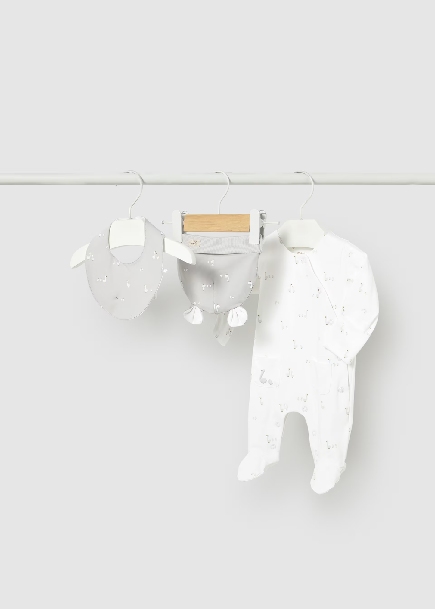 Newborn Gift Set - White