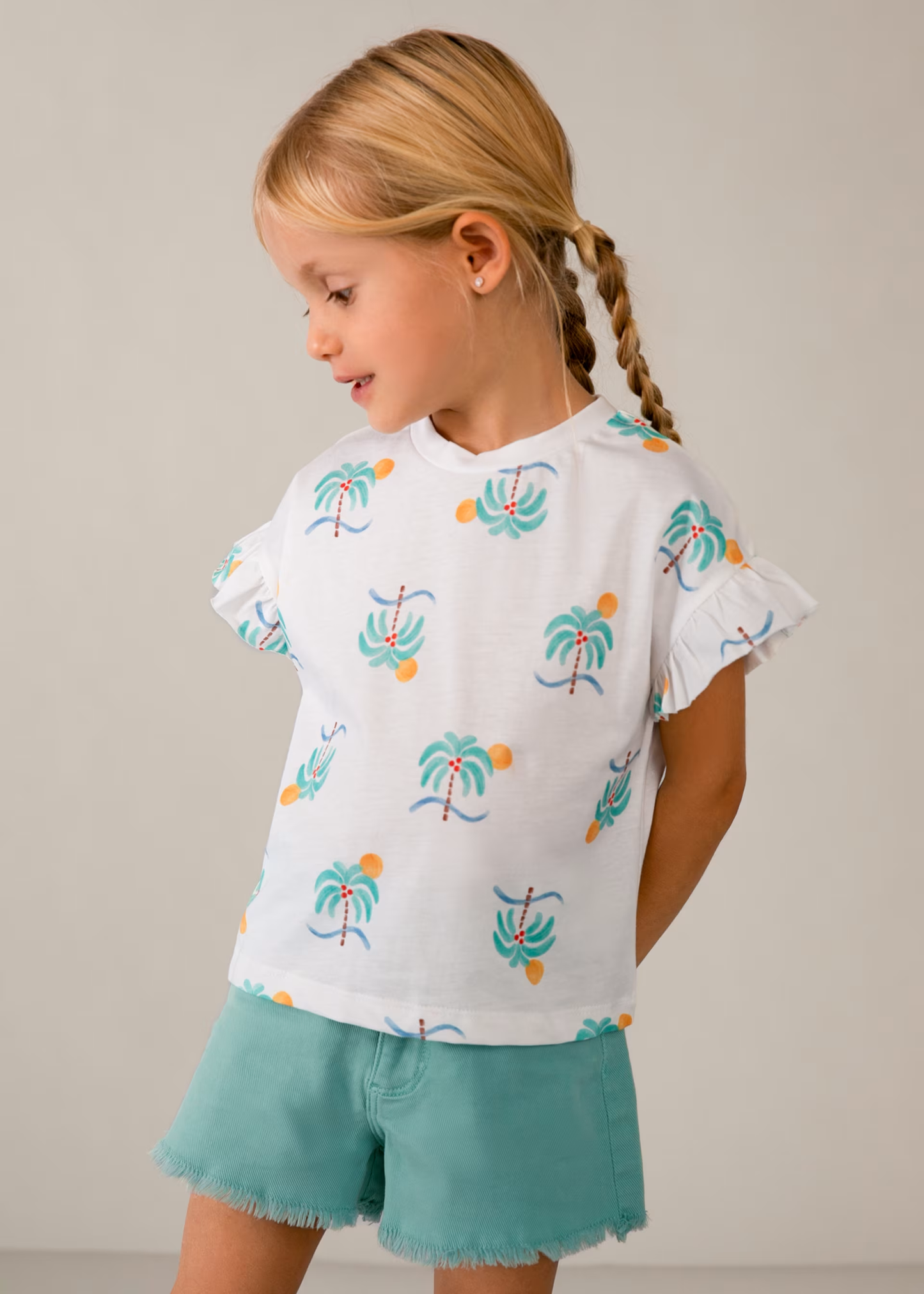 Girl Printed T-shirt - Off White Oasis